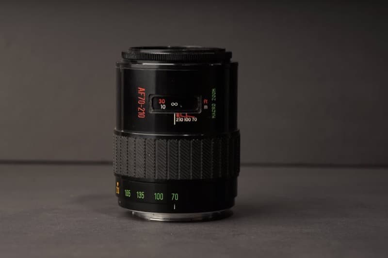 Minolta Minolta AF 70-210mm f/4.5-5.6 — miniatura 2